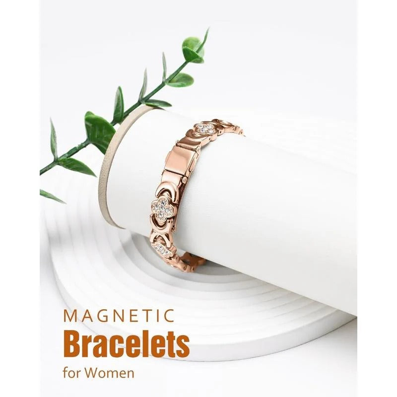 Dannika – Elegant Magnetic Copper Bangle