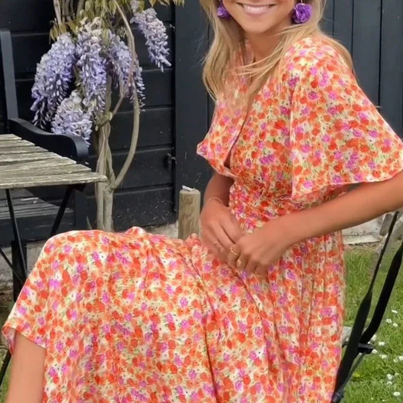 Brianna – Elegant V-Neck Dress