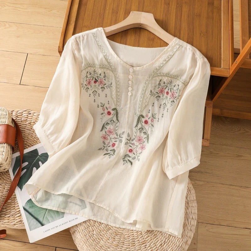 Hannah – Embroidered Relaxed Blouse
