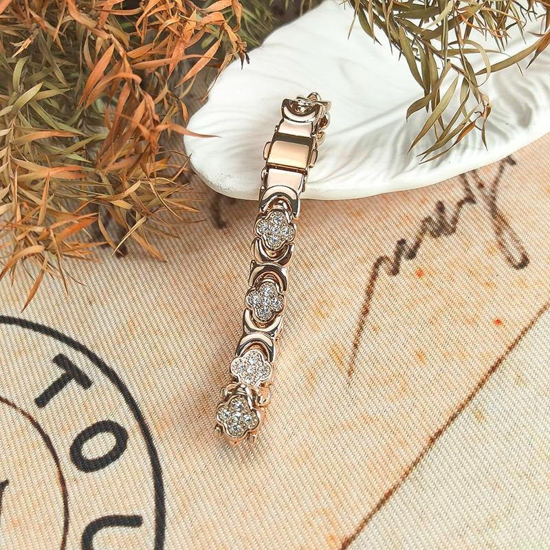 Dannika – Elegant Magnetic Copper Bangle