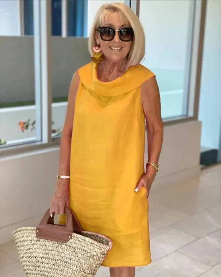 Yshlee – Sleeveless Round-Neck Sheath Dress