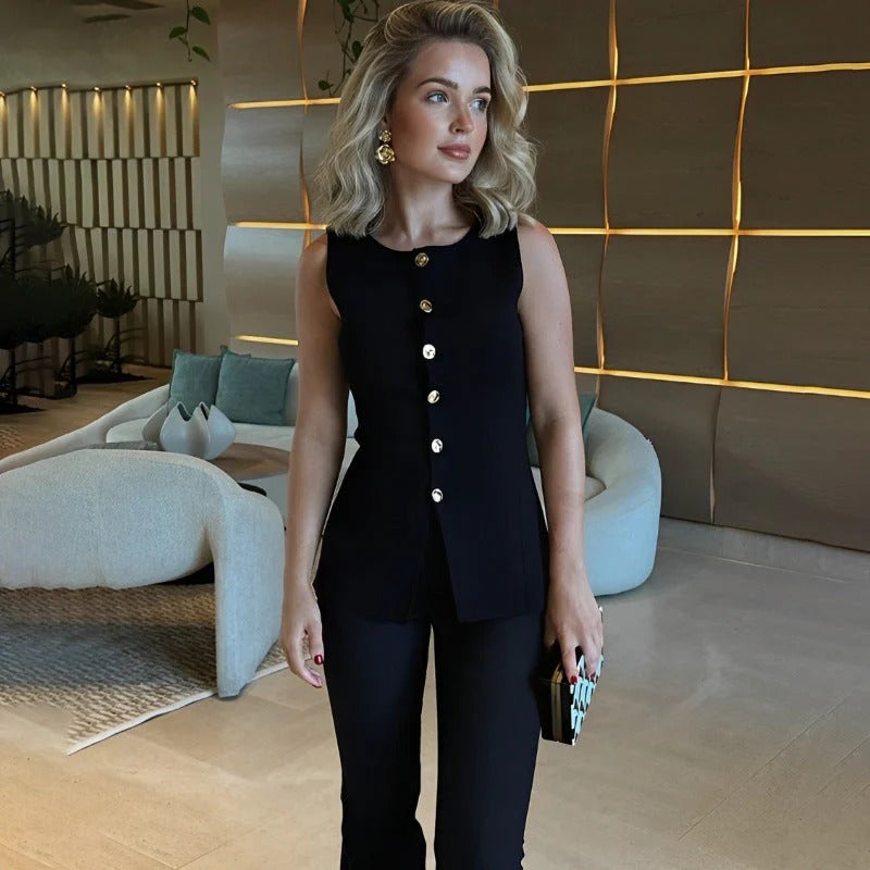 Claritta – Tailored Buttoned Vest